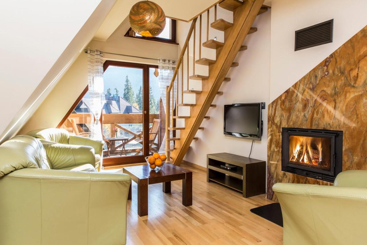 Udanypobyt Apartament Przy Polanie Spa 코스실리스코 외부 사진